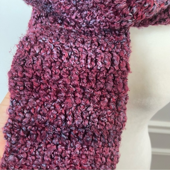 Chunky Knit/Crochet Scarf - Picture 4 of 9